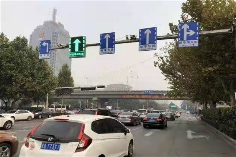 交通道路反光標(biāo)志牌反光指數(shù)